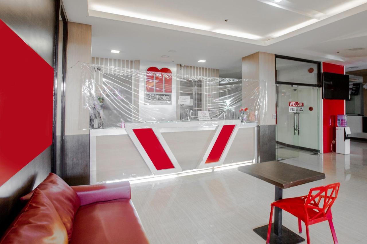 Oyo 666 Mc Hotel Fairview Кесон-Сити Экстерьер фото
